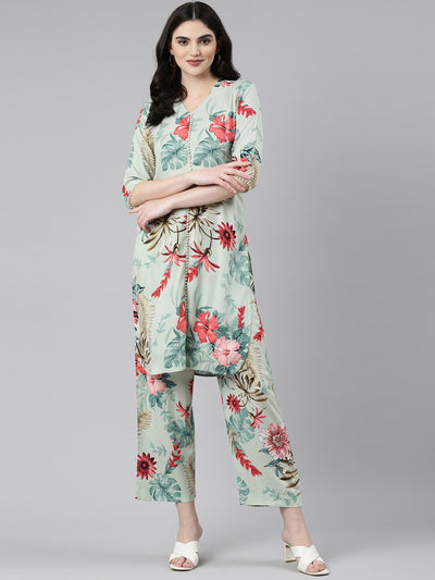 Neerus Green Regular Straight Printed Kurta And Trousers