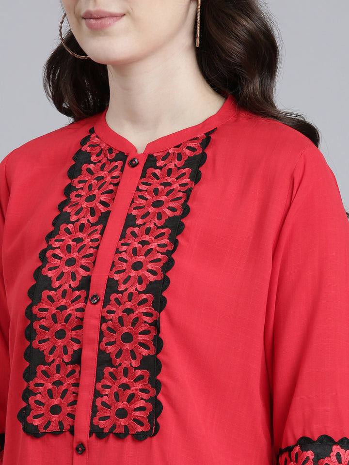 Neerus Red Regular Straight Solid Kurta
