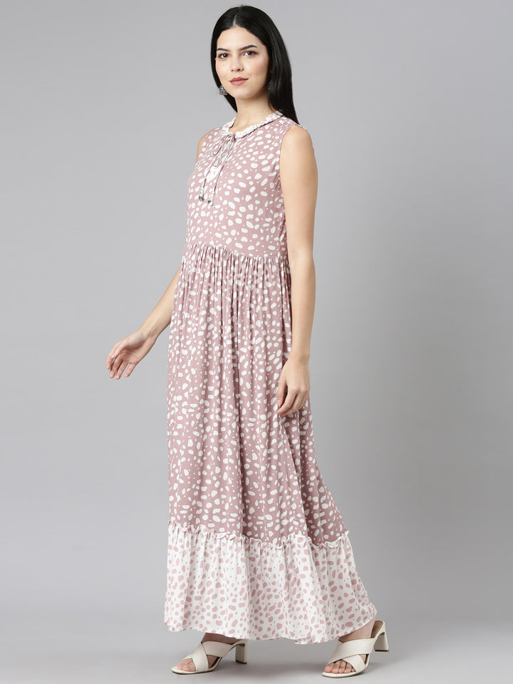 Neerus Pink Straight Casual Printed Dress