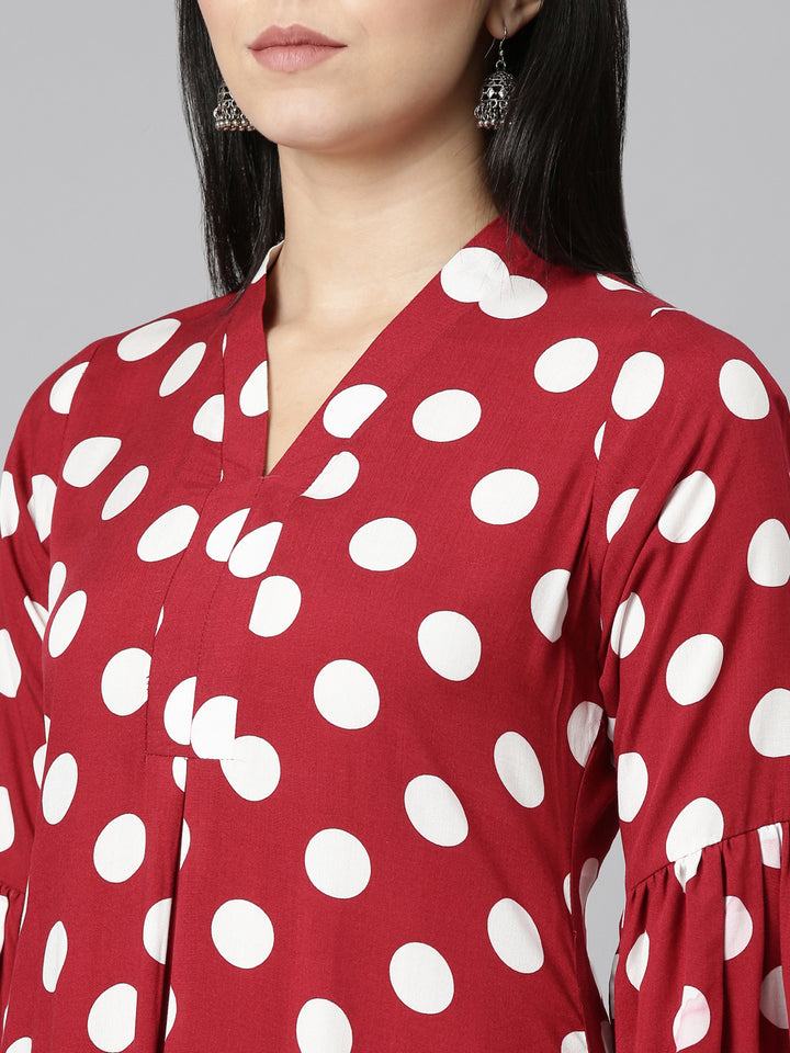 Neerus Maroon Straight Casual Printed Dress