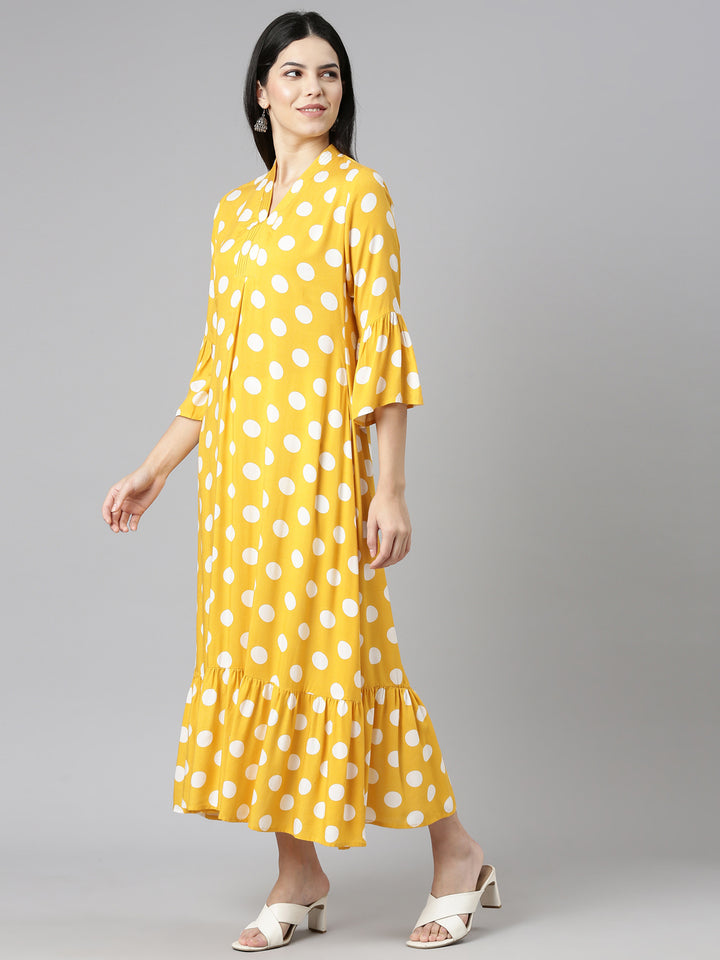 Neerus Mustard Straight Casual Printed Dress