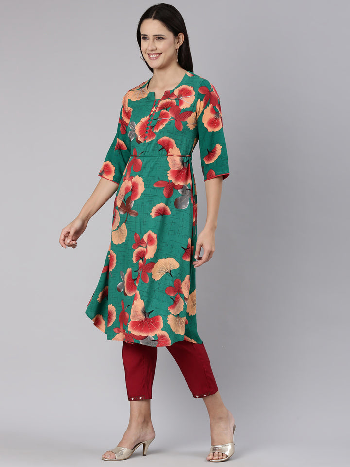 Neerus Green Regular Straight Floral Kurtas