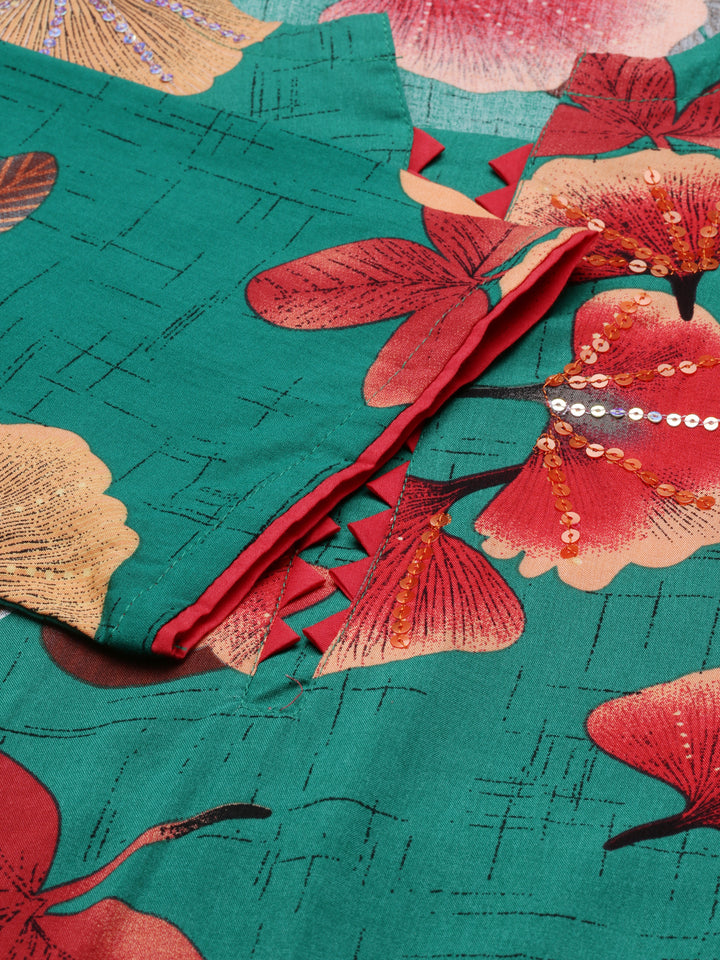 Neerus Green Regular Straight Floral Kurtas