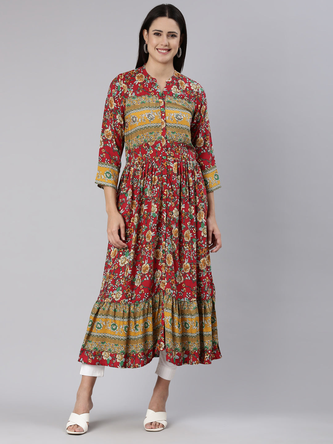 Neerus Red Straight Casual Floral Dress