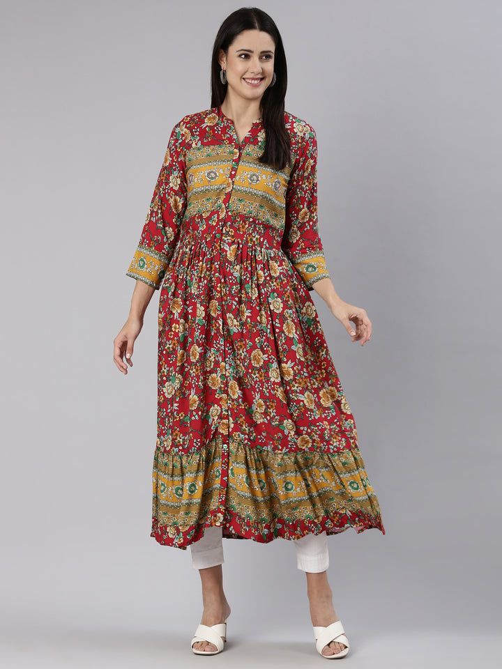 Neerus Red Straight Casual Floral Dress