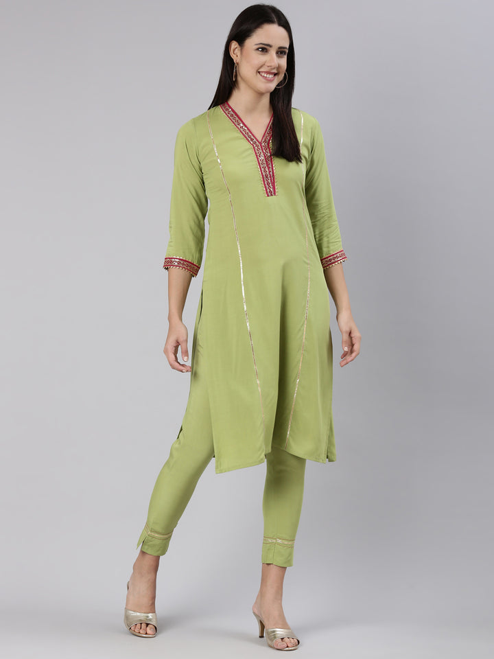 Neerus Green Regular Straight Solid Kurta And Trousers