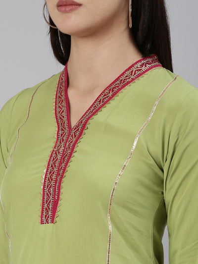 Neerus Green Regular Straight Solid Kurta And Trousers