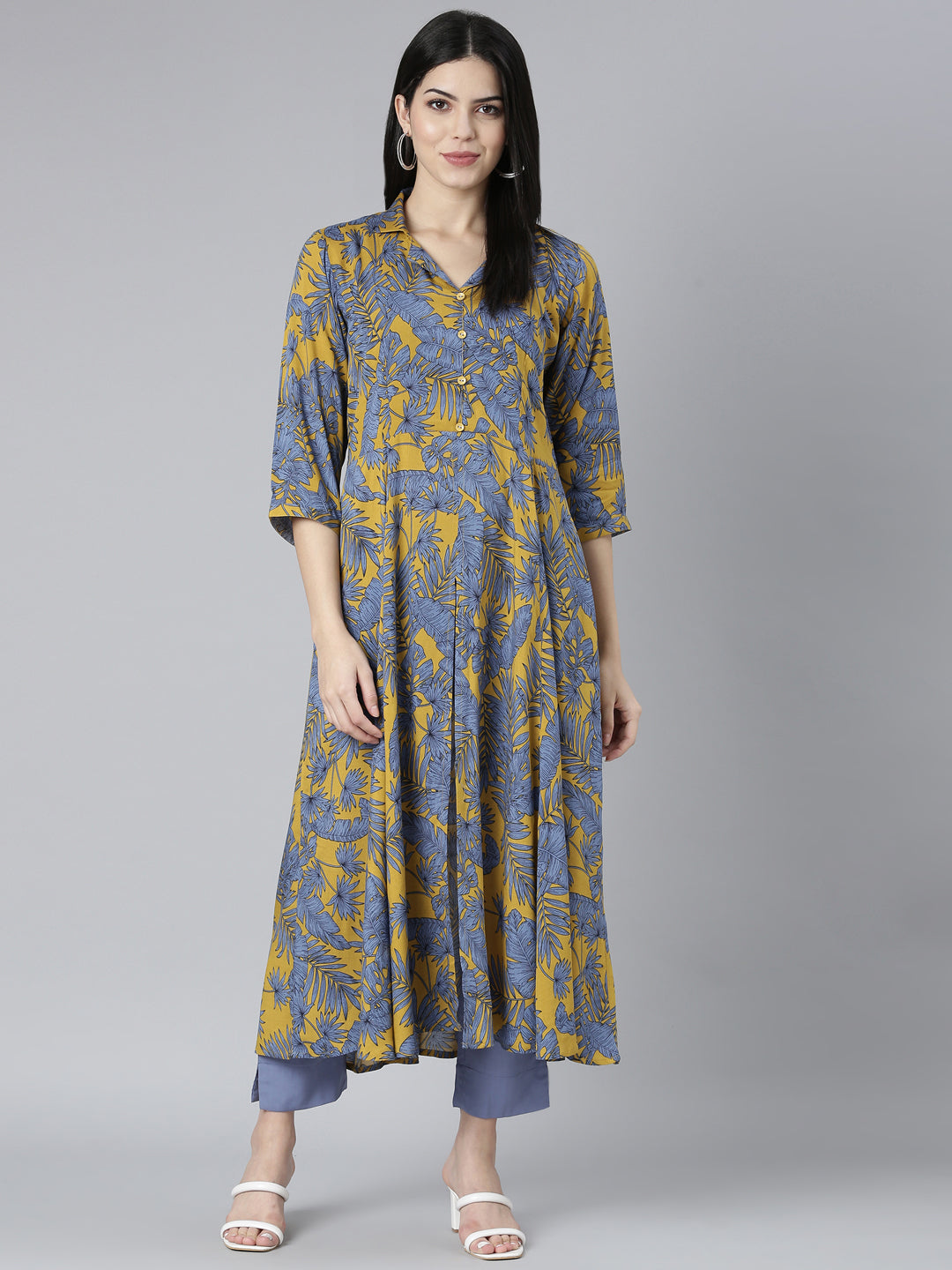 Neerus Yellow rayon printed kurta set with trousers - detail view 2