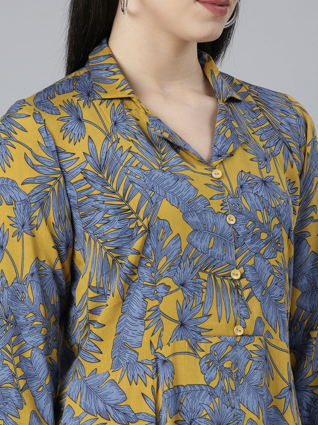 Neerus Yellow rayon printed kurta set with trousers - detail view 1