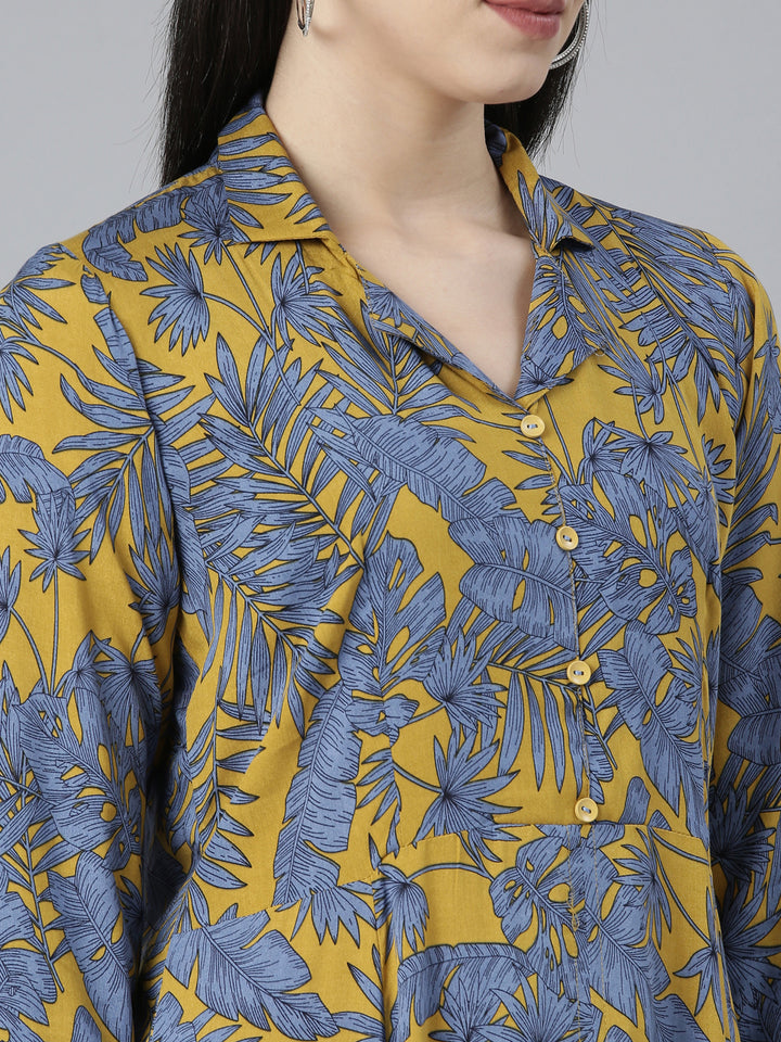 Neerus Yellow rayon printed kurta set with trousers - detail view 1