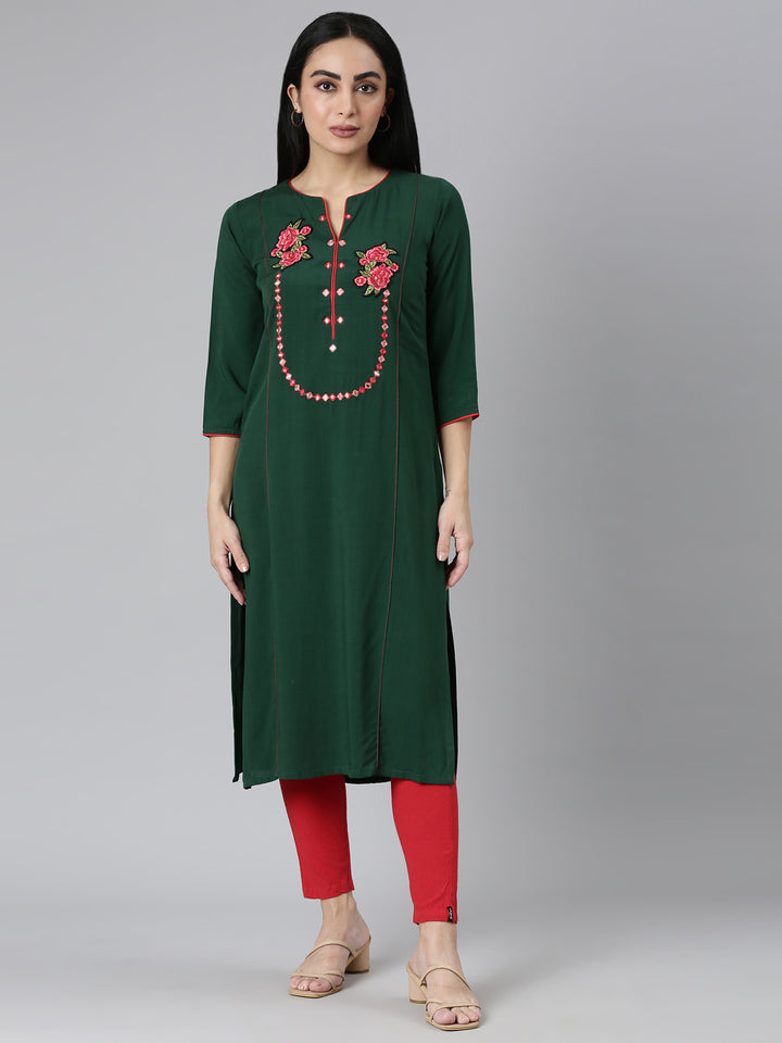 Neerus Green cotton solid straight kurta - front view