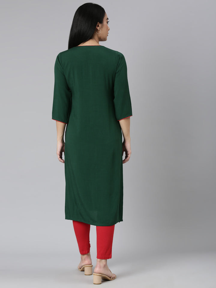 Neerus Green cotton solid straight kurta - side view