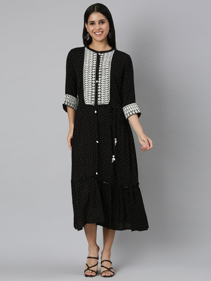 Neerus Black straight embroidered kurtas