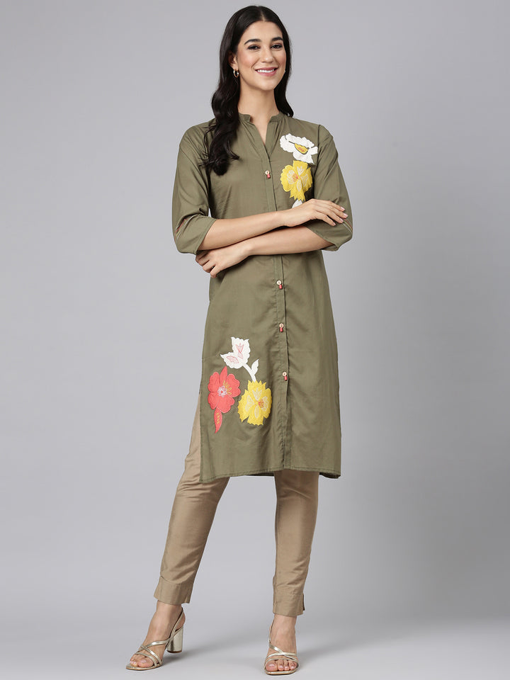 Neerus Green Casual Solid Straight Kurtas