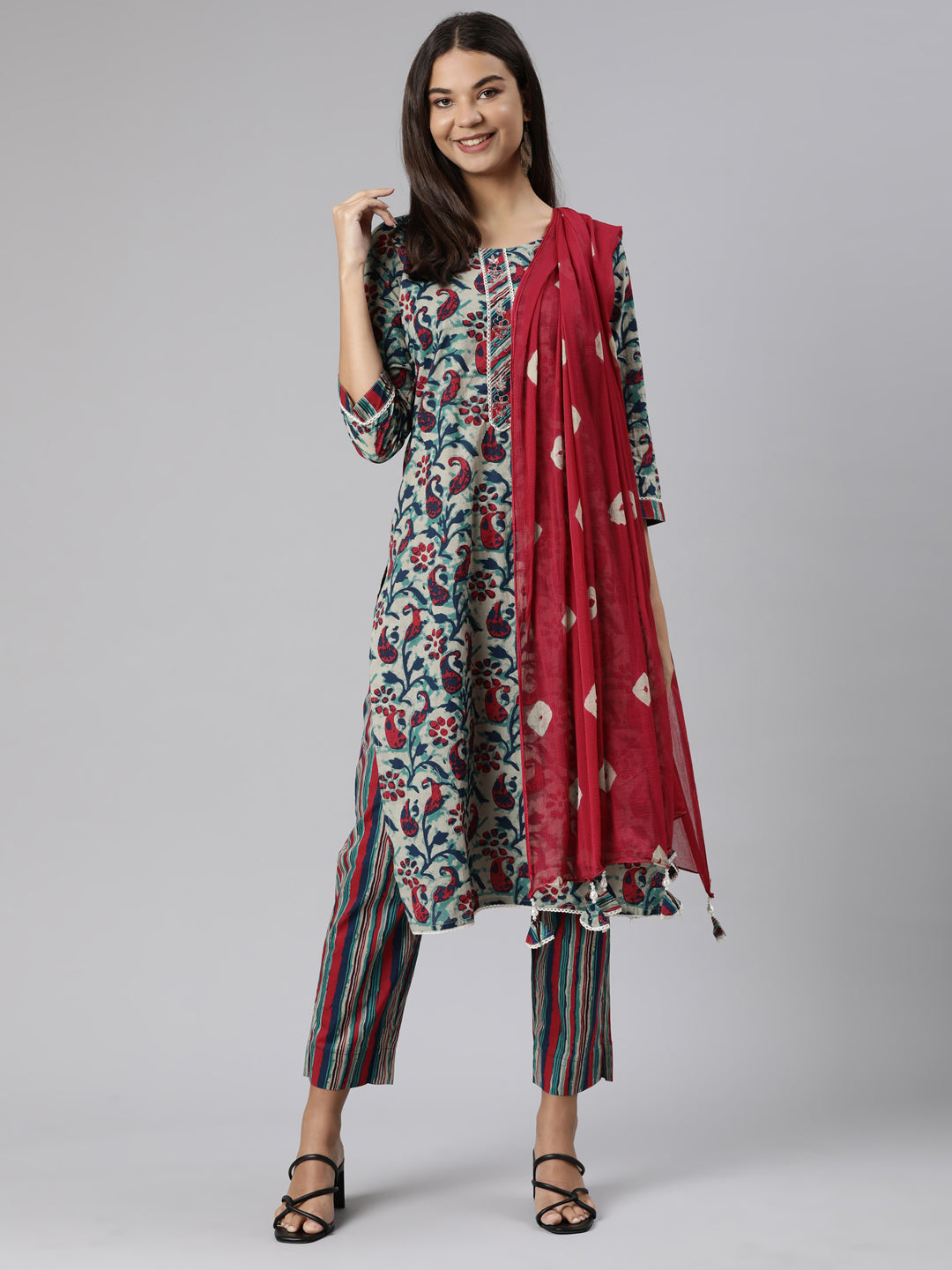 Neerus Multi printed paisley suit set - front view