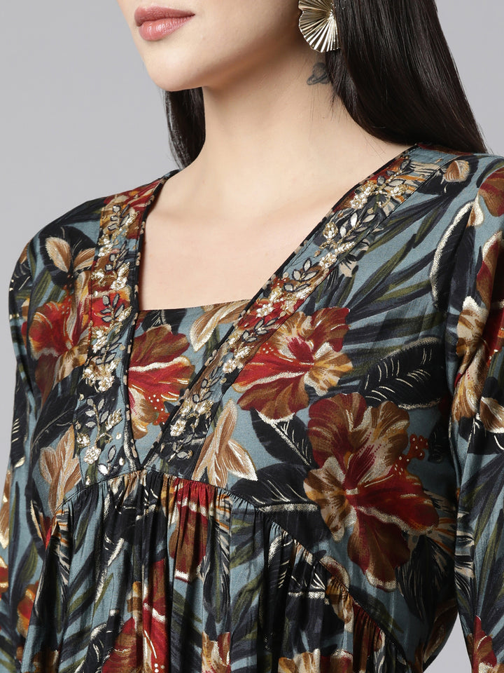 Neerus Grey printed floral suit set - detail view 1