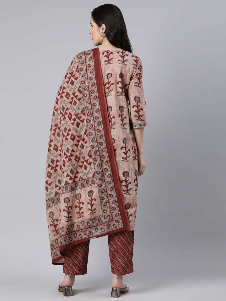 Neerus Maroon printed floral suit set straight kurta with trouser and dupatta - side view