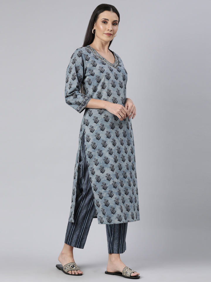 Neerus Blue cotton printed straight suit set - back view