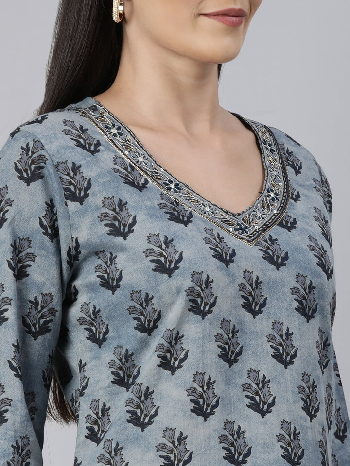 Neerus Blue cotton printed straight suit set - detail view 1