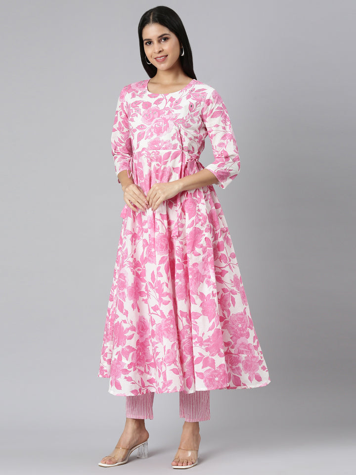 Neerus Pink printed panelled suit set - back view