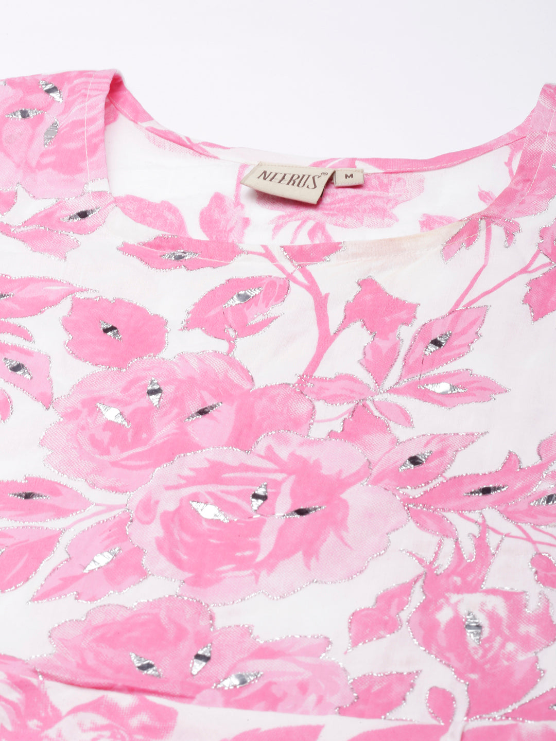 Neerus Pink printed panelled suit set - detail view 1