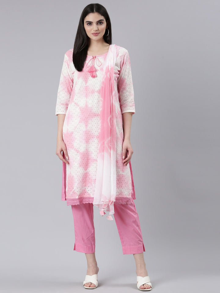 Neerus Pink chiffon printed kurta set with trouser and dupatta - detail view 2