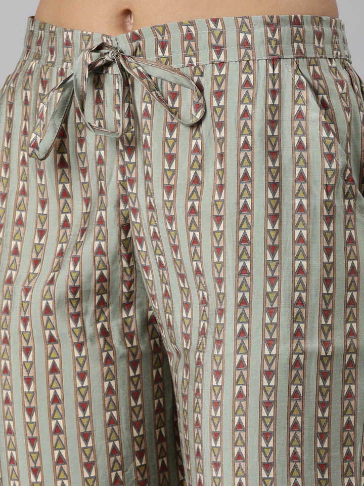 Neerus Regular Straight Floral Kurta And Trousers With Dupatta