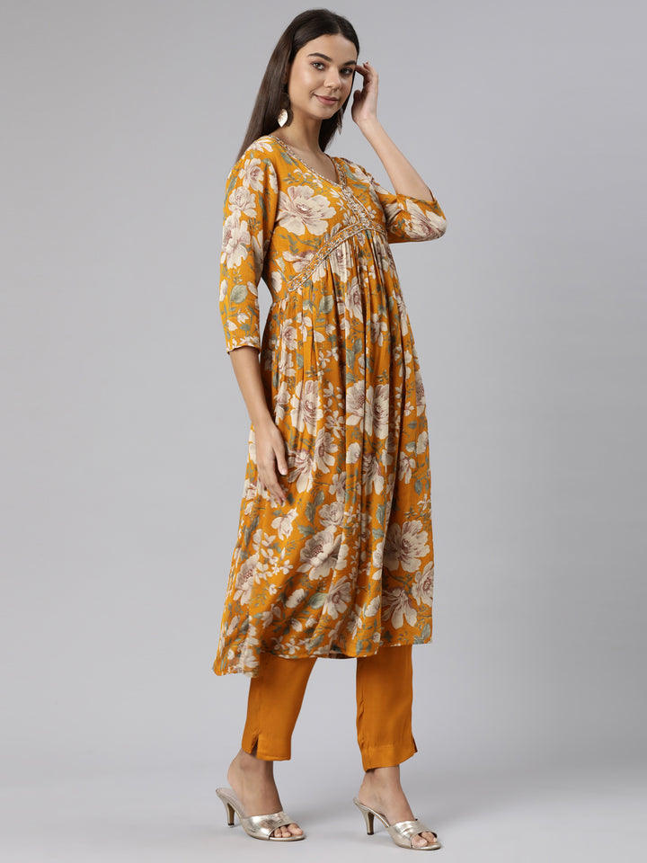 Neerus Yellow printed floral suit set - back view
