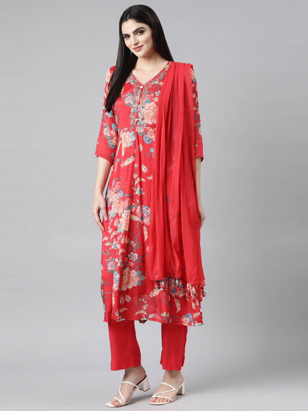 Neerus Red Georgette Printed Suit Set - detail view 2