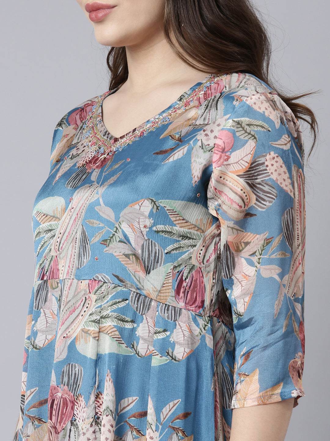 Neerus Blue printed floral straight suit set - detail view 1