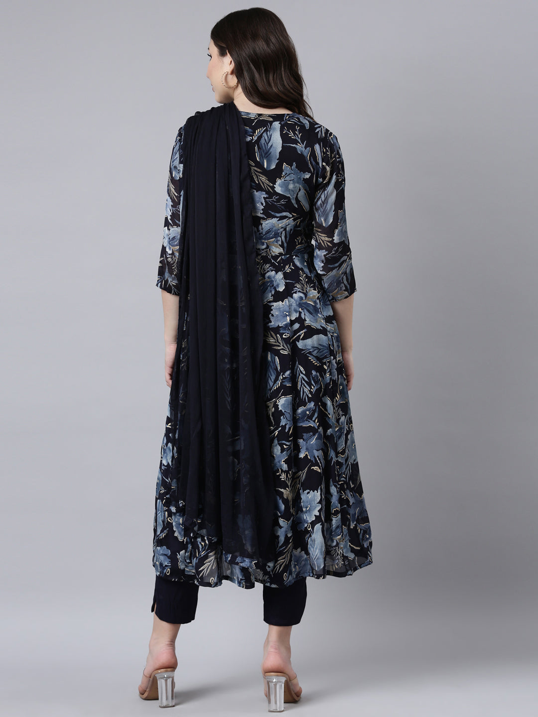 Neerus Blue printed floral suit set - side view