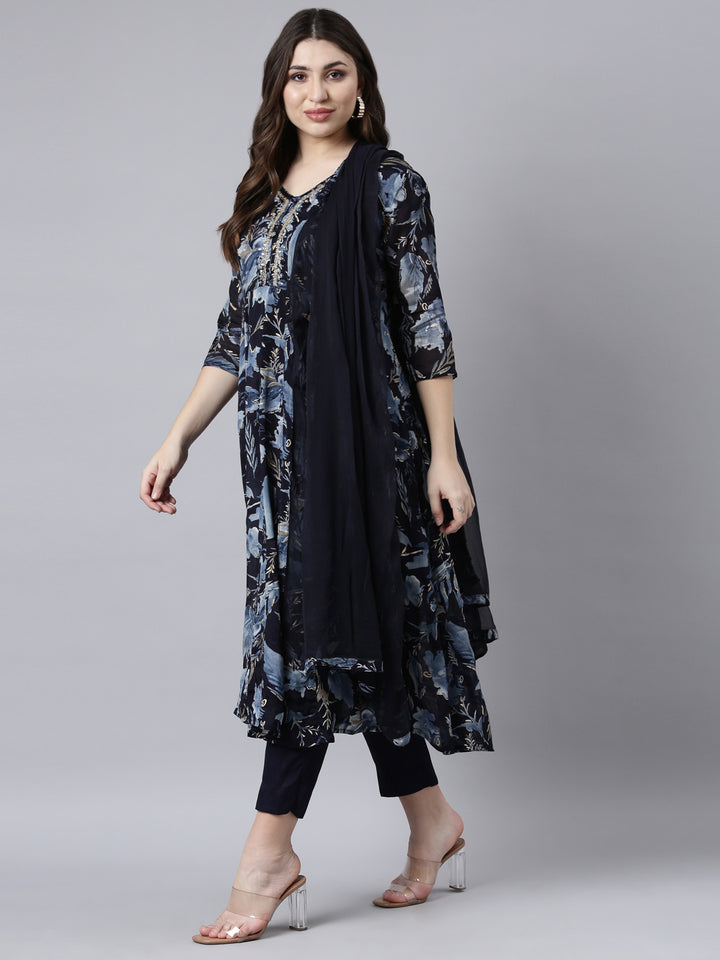 Neerus Blue printed floral suit set - detail view 2