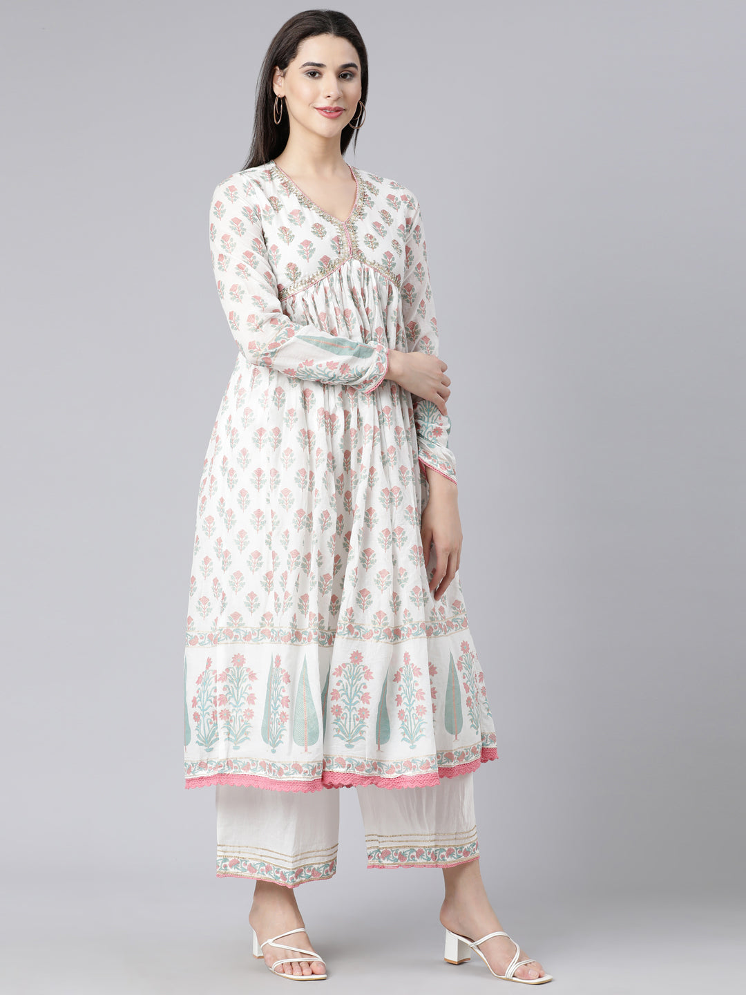 Neerus Pink printed panelled suit set - side view