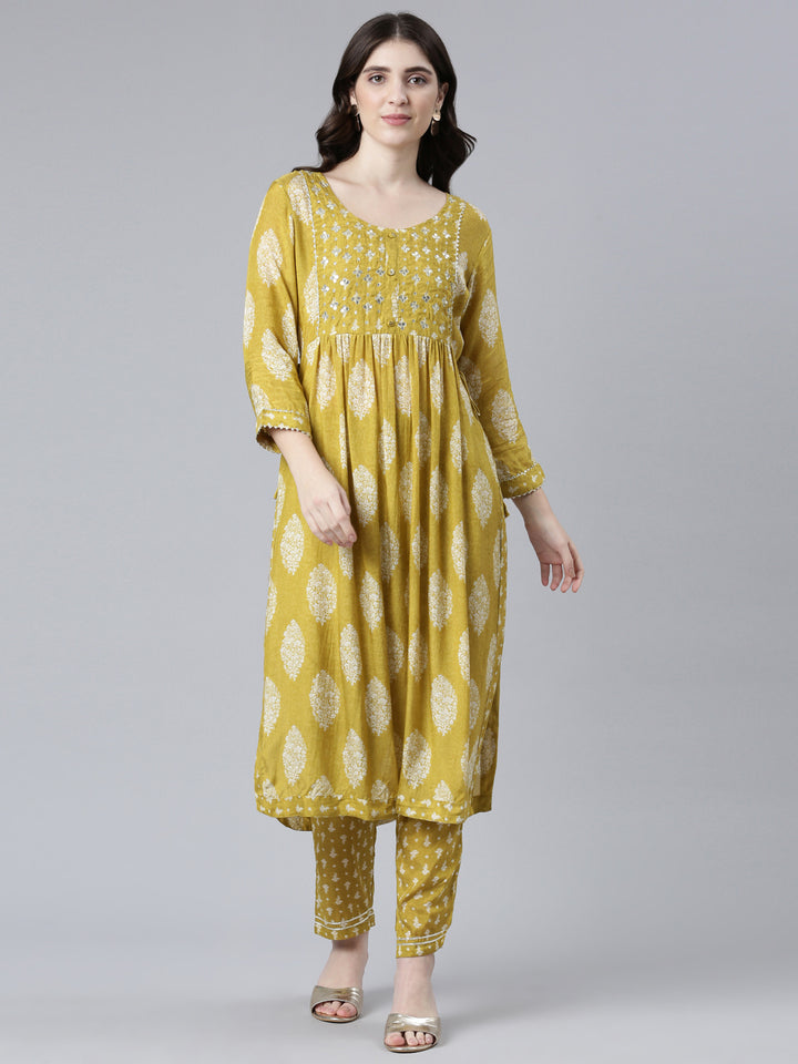 Neerus Green Pleated Straight Printed Kurta And Trousers