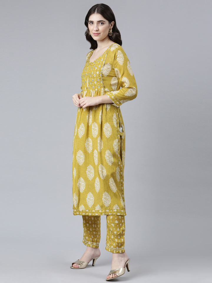 Neerus Green Pleated Straight Printed Kurta And Trousers