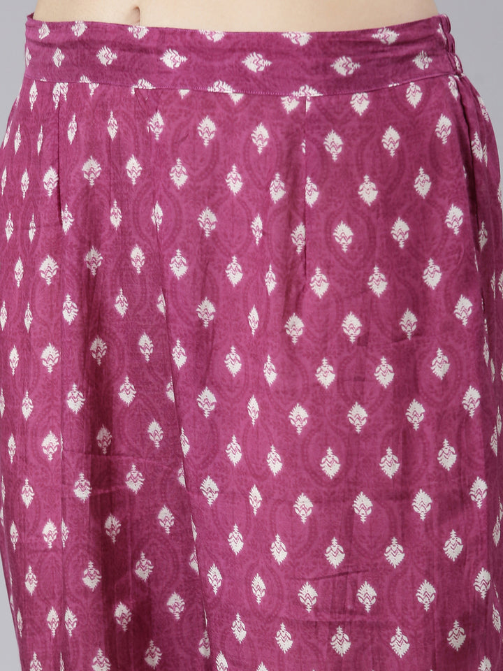 Neerus Purple printed straight kurta set - detail view 3