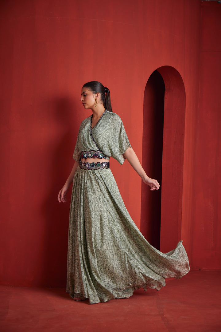 Neerus Womens Pista Color Georgette Fabric Fusion Set