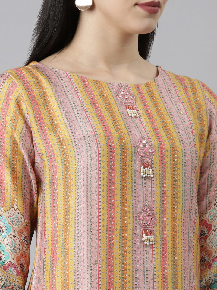 Neerus Yellow printed chevron kurta set with dupatta - detail view 1