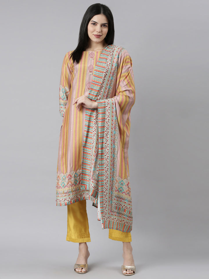 Neerus Yellow printed chevron kurta set with dupatta - detail view 2