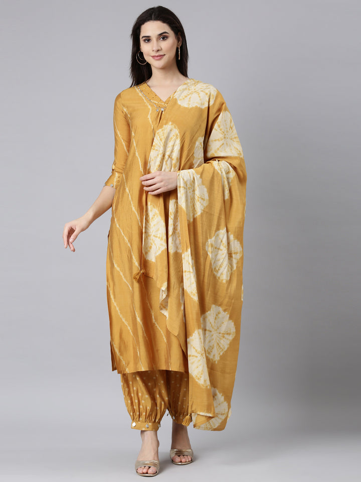 Neerus Yellow cotton printed striped suit set - front view