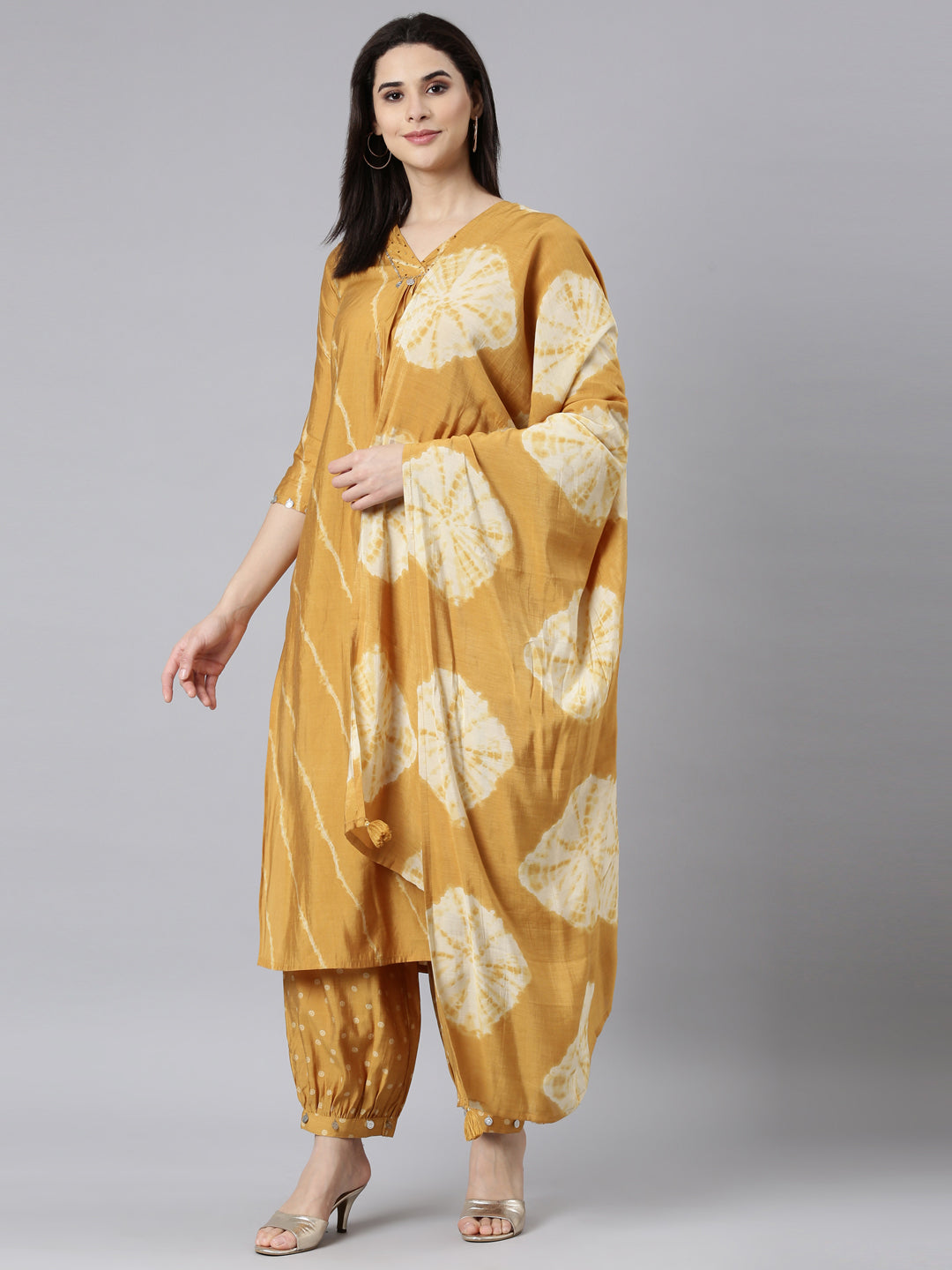 Neerus Yellow cotton printed striped suit set - detail view 2