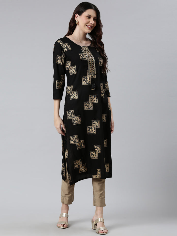 Neerus Black cotton printed kurti - detail view 2
