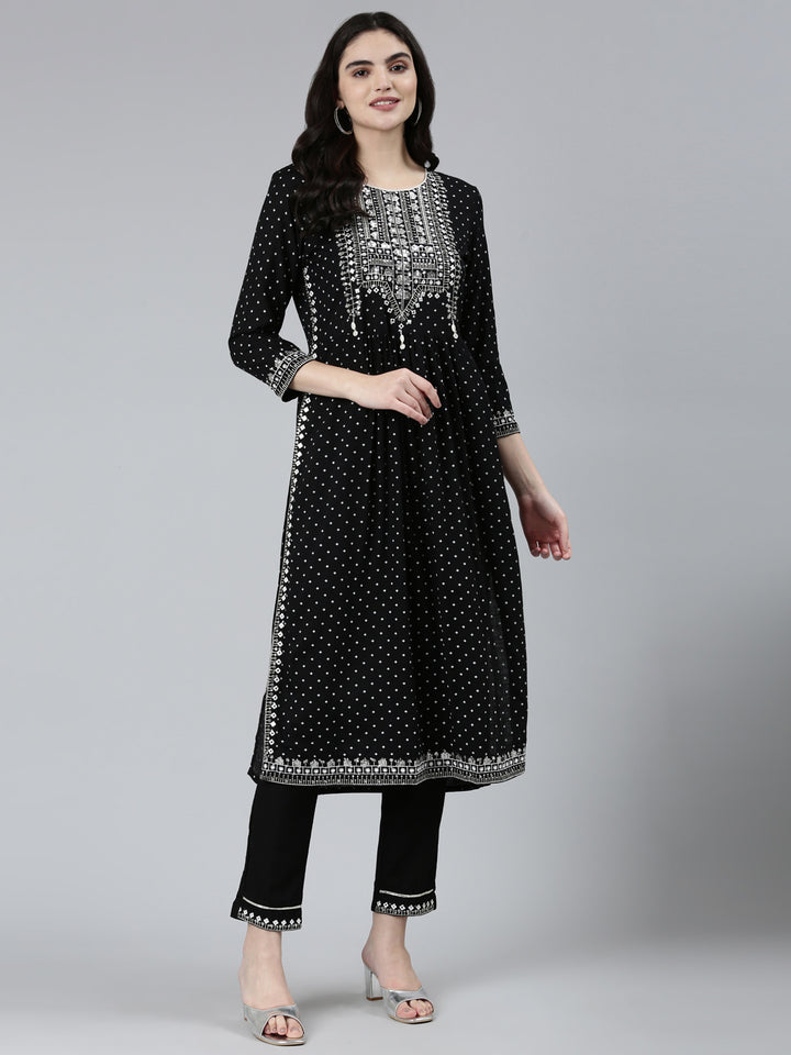 Neerus Black Regular Straight Floral Kurta Sets And Trousers