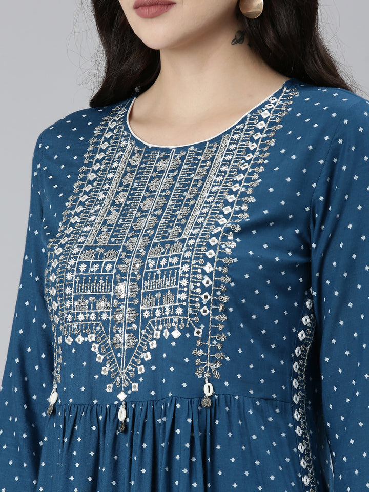 Neerus Blue printed floral kurta set with trouser - detail view 1