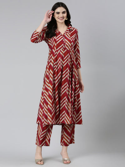 Neerus Maroon Regular Straight Chevron Kurta Sets And Trousers