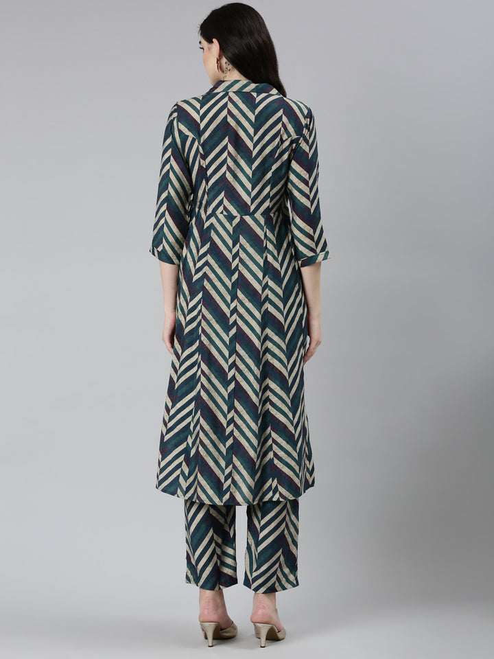 Neerus Green Regular Straight Chevron Kurta Sets And Trousers