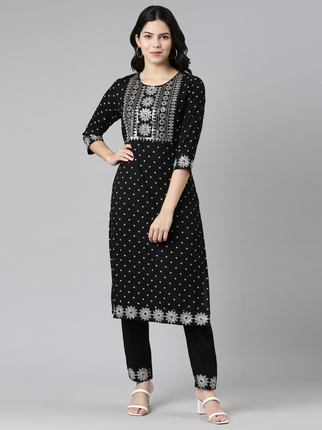 Neerus Black Regular Straight Printed Kurta And Trousers