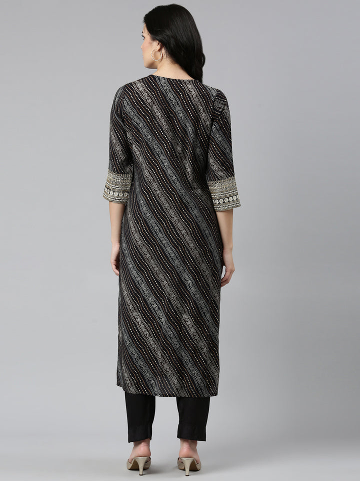 Neerus Black printed straight kurta set - side view