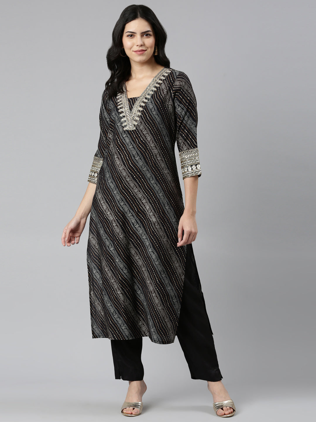 Neerus Black Regular Straight Printed Kurta And Trousers