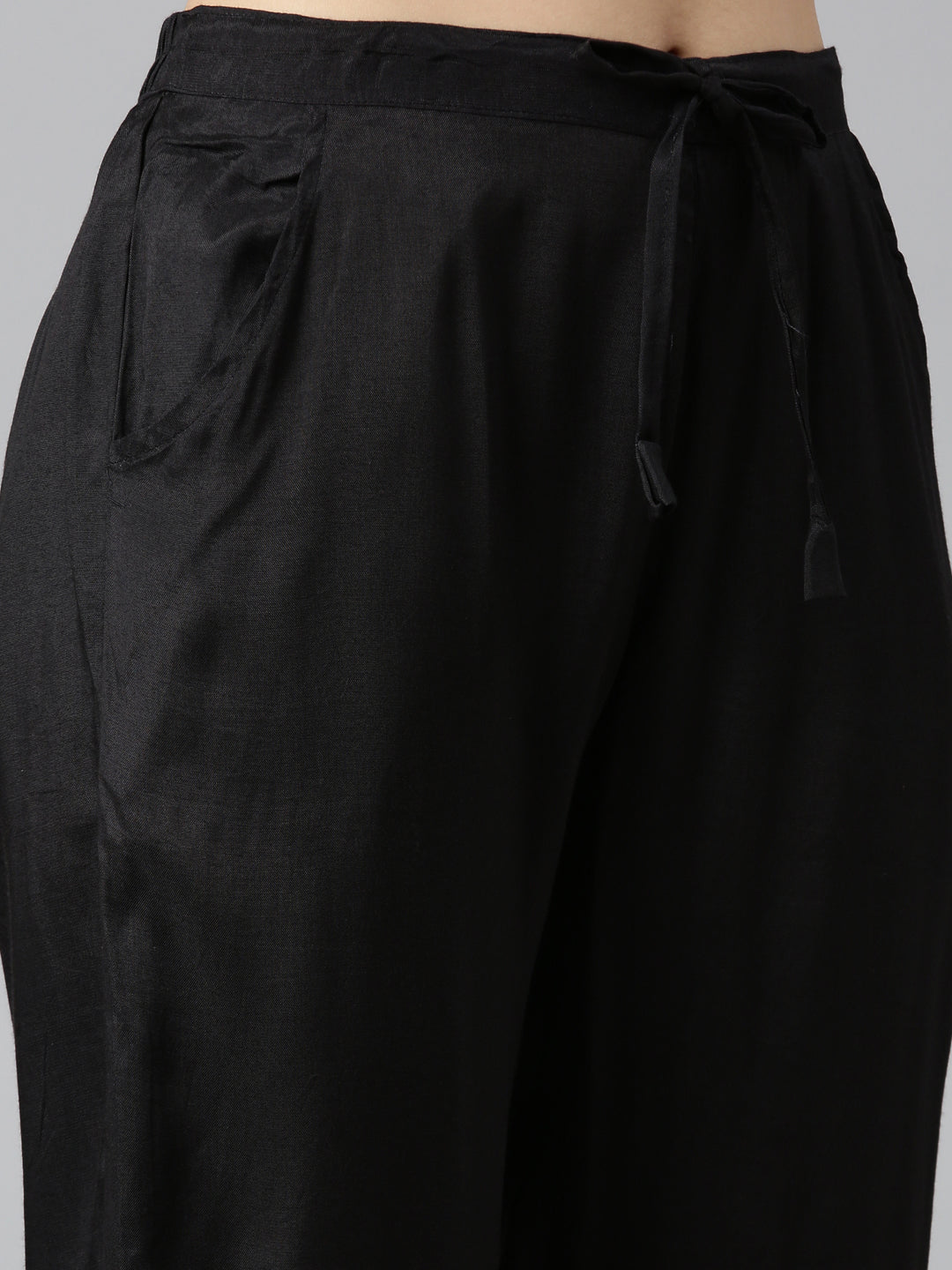 Neerus Black Regular Straight Printed Kurta And Trousers